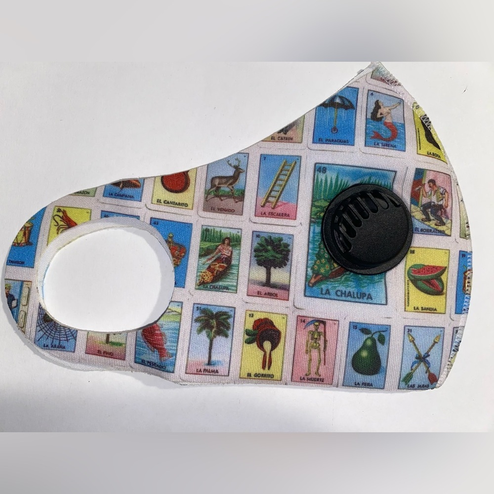 Face cover/mask of Loteria